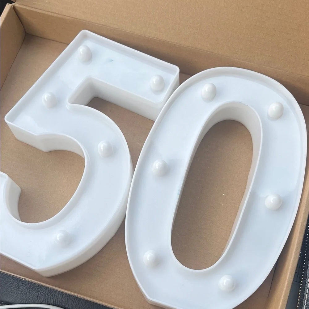 White Light Up Marquee Number Lights - Decorative Party Numbers 5 & 0